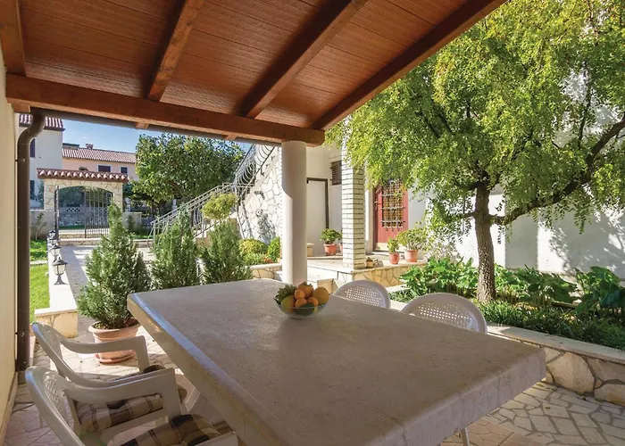 Piantade Cr 포레치